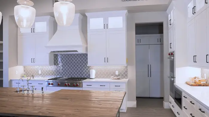 We offer some of the best-possible value on new kitchen cabinets here in the Phoenix area.