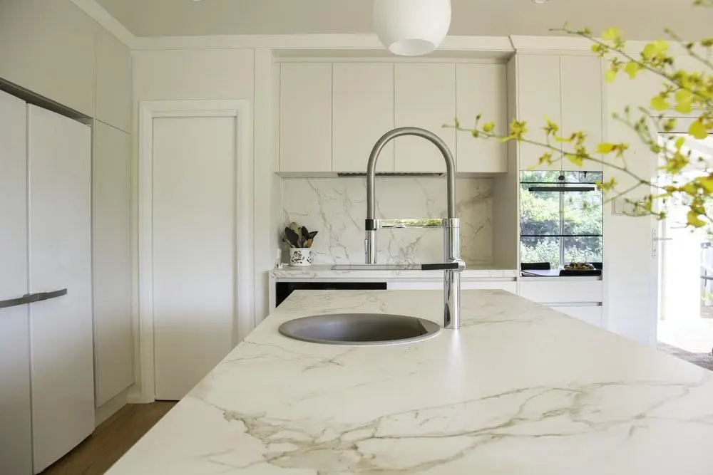 Quartz countertops installation