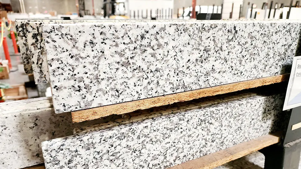 gili white granite countertop backsplash