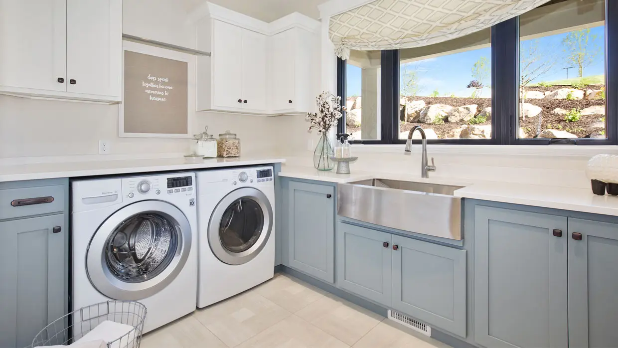 Laundry Room Makeover