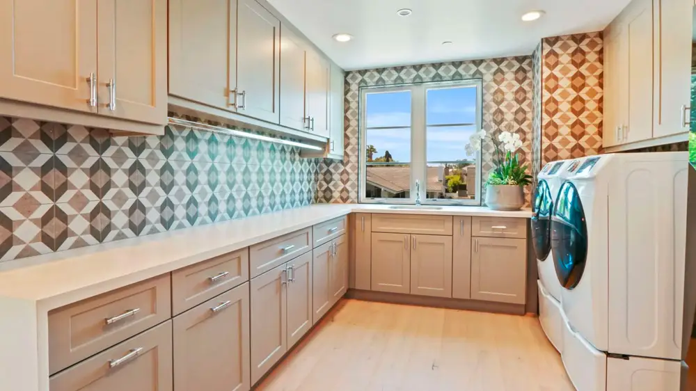 Sollid Carlsbad Kitchen Cabinet