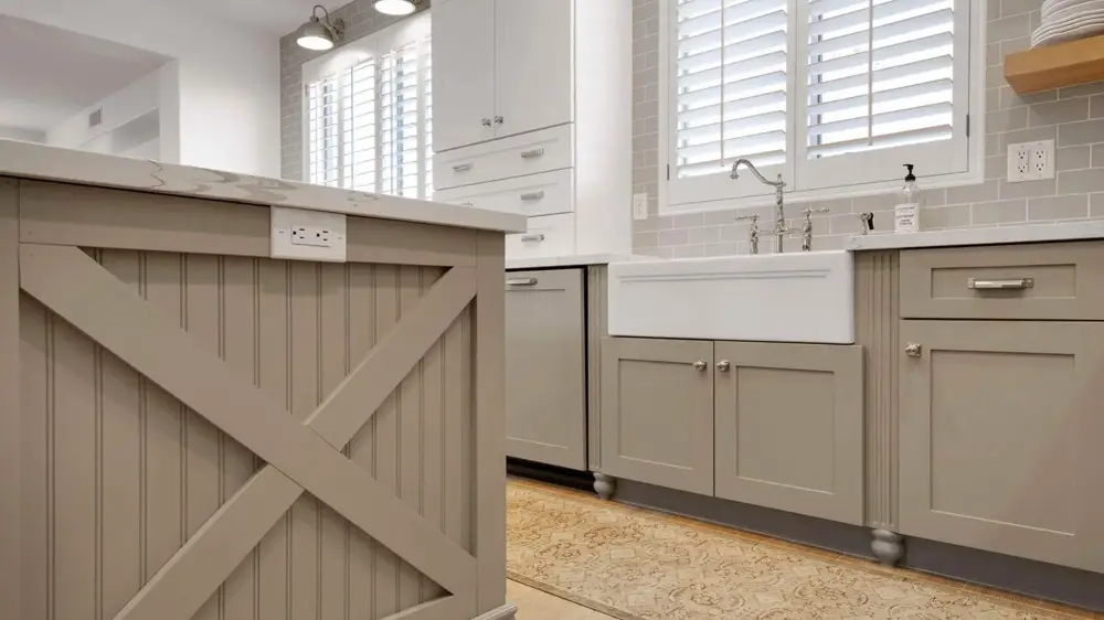 Sollid Newport Kitchen Cabinets