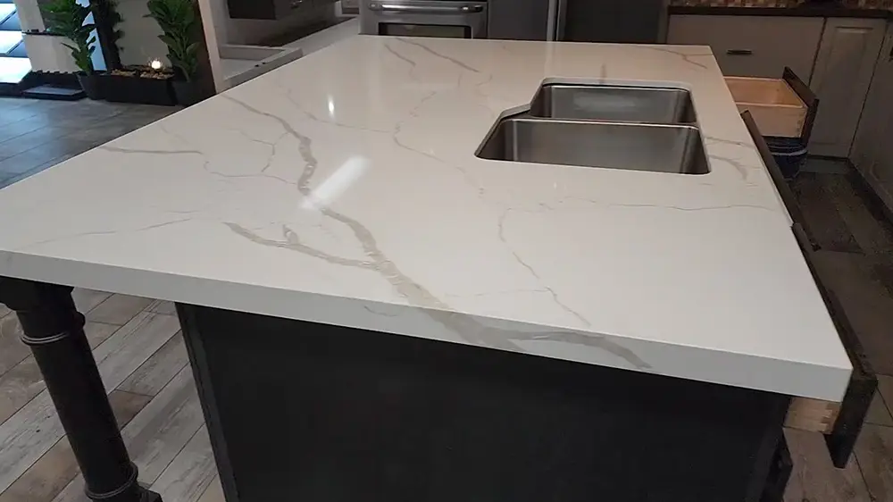 Lux Aurum Quartz Countertops 2