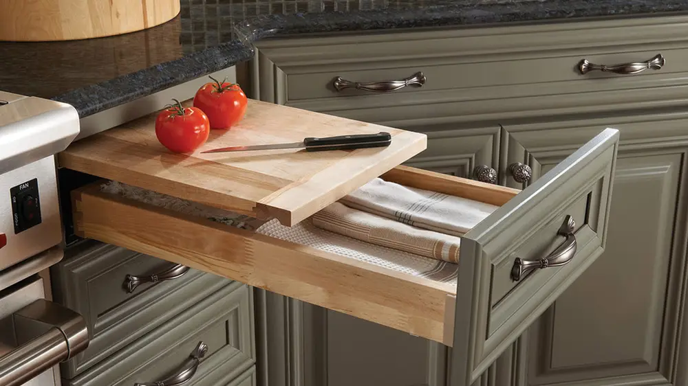 Drawers KraftMaid 22