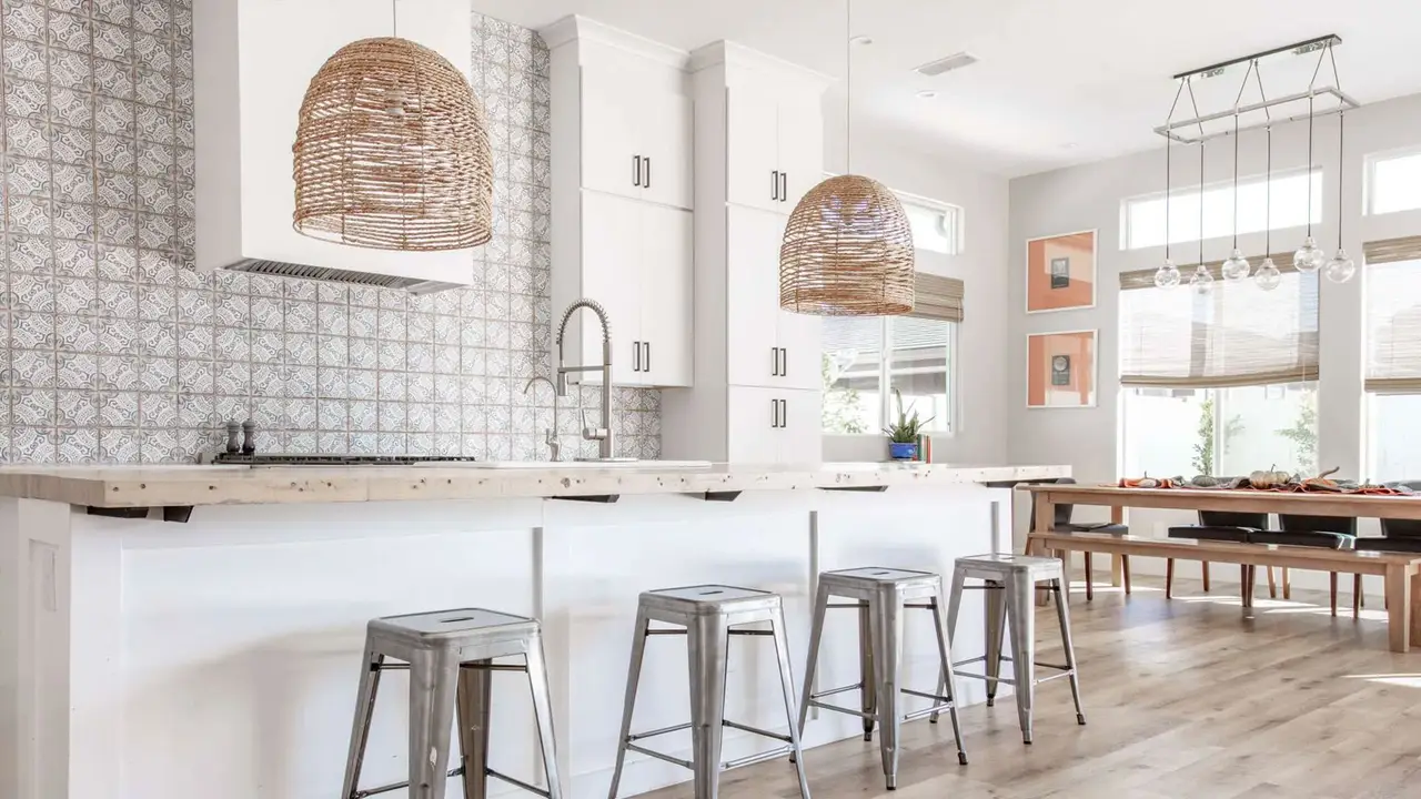 SOLLiD Cabinets Custom Kitchen