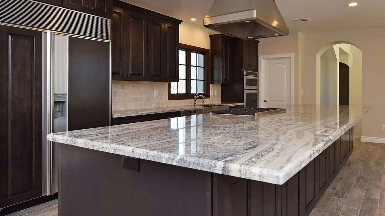 SOLLiD Cabinets Kitchen