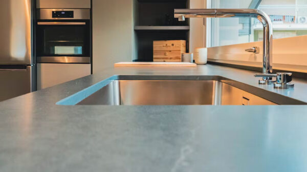 Charcoal-Soapstone-Quartz-Kitchen-Countertop